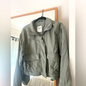 Abercrombie & Fitch | Cropped Drapey Bomber Jacket in Olive Green | S